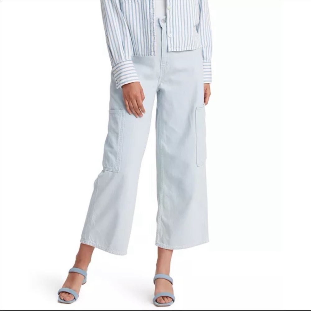 Levi’s Wide Leg Cropped Utility Jeans in Waste Not Light Blue Wash NEW